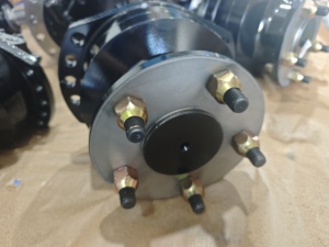 Moteur à pistons radiaux sans Poclain MS02 18KW 25Mpa 172-255ml/r Déplacement pour engins de construction Poclain - Product Image 4