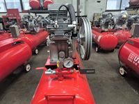 Marteau perforateur à trois pistons portable pour l'exploitation minière, 5 bar, 3.0/5, 18.5 kW, 25 CV, compresseur d'air à moteur diesel