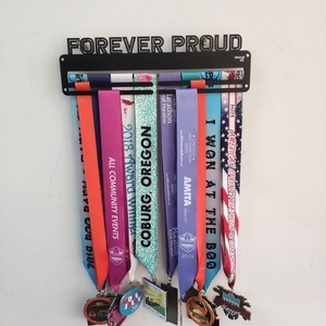 Support mural personnalisé en métal pour médailles sportives – Vente en gros - Product Image 6