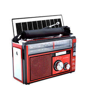 Reproductor Portátil de Tres Bandas con Linterna LED, Panel Solar, Función de Radio BT y MP3 - Product Image 1