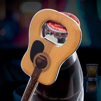 Souvenirs personnalisés métal guitare électrique forme pick décapsuleur avec aimant