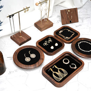 Caja de Almacenamiento de Anillos de Lujo con Cierre Magnético, de Madera de Nogal Cuadrada, Ecológica, con Logotipo Personalizado Grabado, para Joyería de Boda - Product Image 6