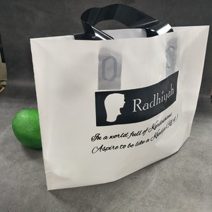 Wholesale Cheap Sourcen Factory Promotional Printed Packaging Shopping 2025 PE Plastic Tote Bag Custom with Soft Loop Handle