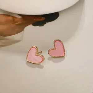 Moda Mini saplama küpe kadın küçük kalp şeklinde küpe kadınlar için sevimli romantik saplama küpe