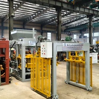 Palettiseur et empileur automatique de briques en béton pour usine de blocs