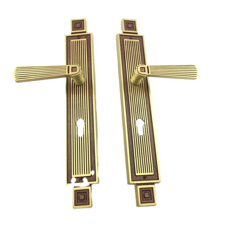 Set di serrature e maniglie d'ingresso in ottone massiccio lucido classico