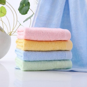 Toallas Faciales de Fibra de Bambú 25x25cm 25x50cm 30x60cm 32x74cm Suaves Absorbentes Amigables con la Piel para Uso Doméstico Rectangulares de Color Sólido - Product Image 2