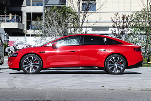 Zhijie Luxed S7 Auto Elettrica a <span class=keywords><strong>4</strong></span> Porte e 5 Posti con Batteria al Litio, Ibrida, Tre Volumi, Guida a Sinistra, HUA WEI Luxeed S7 - Product Image 3