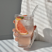 Modellen moderne minimalistische glazen fruittheekopjes met kleine en brede opening, extra grote inhoud, ijsbergpatroon, geschikt voor melkthee.