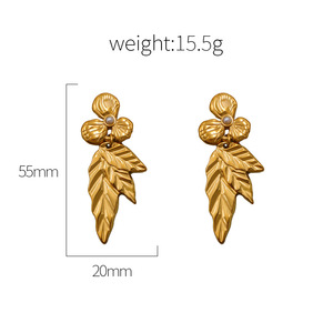 الأقراط سيدة كبار الشعور مع تصميم ورقة زهرة أسلوب مسمار المألوف - Product Image 3