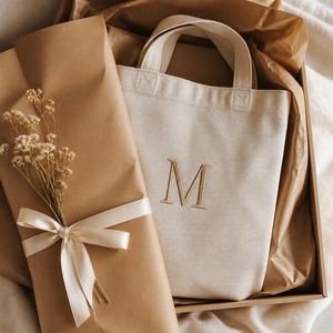 Sac fourre-tout en toile personnalisé avec initiales brodées, cadeau monogramme personnalisé, 15x16 pouces, ouverture supérieure, OEM - Product Image 3