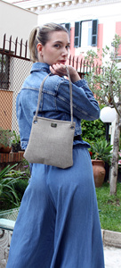 Borsa Mini in PVC e Cotone Fatta a Mano per Donna, Design Classico di Alta Gamma in Stile Rock, Sostenibile, Made in Italy - Product Image 5