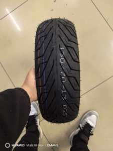<span class=keywords><strong>Pneu</strong></span> de scooter électrique haute performance du fabricant 70 90 <span class=keywords><strong>14</strong></span> à bas prix, pneus de moto 70/90-<span class=keywords><strong>14</strong></span> - Product Image 3