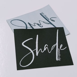 Étiquettes personnalisées en satin damassé auto-adhésives lavables, avec estampage à chaud doré, gaufrage multicouche, texture en relief, sérigraphiées pour - Product Image 3