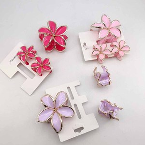 Lot de 3 pinces à cheveux dorées en forme de fleur, pour femme, grandes et petites tailles, dégradé de couleurs, accessoires capillaires pour les vacances, pince à cheveux fleurie - Product Image 2