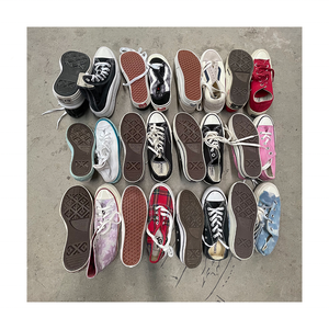 Ukay Ukay Bale baskets mixtes chaussures étoiles d'occasion lot non dimensionné en gros bon marché chaussures en toile Preloved en balle de Chine - Product Image 1