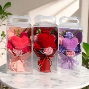 Cadeau moderne pour la Saint-Valentin, bouquet de roses artificielles fait main, vente en gros, boîte en PVC, cœur en peluche, savon parfumé - Product Image 2