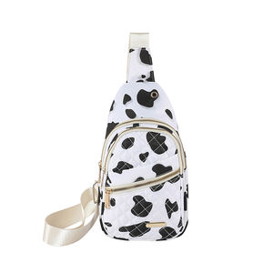 Bolso de pecho de gran capacidad impermeable Oxford con logotipo personalizado bolso bandolera - Product Image 1