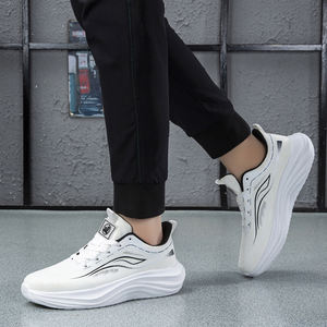 Chaussures de sport respirantes fabriquées en Chine, chaussures pour hommes, chaussures pour femmes, chaussures de tennis, baskets décontractées pour hommes - Product Image 6