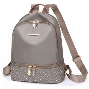 Muestra gratuita de mochila escolar de poliéster negro para sublimación, de alta calidad, económica, para viajes. - Product Image 3