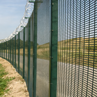 Panneaux de clôture de haute sécurité anti-escalade en treillis soudé thermolaqué avec acier à faible teneur en carbone pour usage en ranch, aéroport, voie ferrée, prison