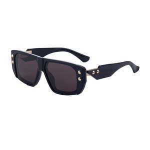 Lunettes de soleil polarisées Polo Haus à monture carrée pour hommes, noires, verres TAC UV400, monture en plastique et métal, protection solaire extérieure - Product Image 3