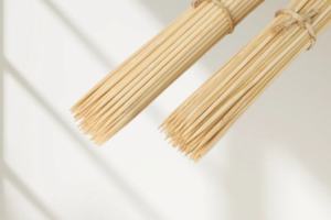 Divers bâtonnets d'encens en bambou Zixe imprimés avec logo personnalisé bâtonnets de viande droits et ronds pour cuisine d'extérieur en vente - Product Image 5