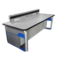 Console de salle de contrôle en acier laminé à froid, design moderne modulaire personnalisé, avec garantie de 2 ans pour une utilisation en atelier et en hôpital