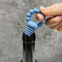 Vente en gros de bouchons de bouteille de vin en silicone de qualité alimentaire certifiés CE, couleur personnalisée, forme d'animal de dessin animé, couvercle d'étanchéité pour bouteilles d'eau