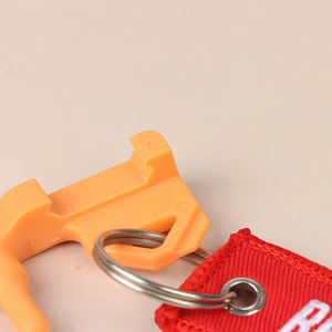 ป้ายกุญแจปักลายแบบกำหนดเองจากโรงงาน พร้อมข้อความ "Remove Before Flight"  ตกแต่งสไตล์ทหาร พร้อมห่วงคล้องแบบปลดเร็ว - Product Image 3