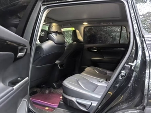 <span class=keywords><strong>Voiture</strong></span> d'<span class=keywords><strong>occasion</strong></span> <span class=keywords><strong>Toyota</strong></span> Highlander 2022 2.0T 380T 4WD Édition Prestige <span class=keywords><strong>7</strong></span> <span class=keywords><strong>places</strong></span> Transmission automatique - Product Image 4