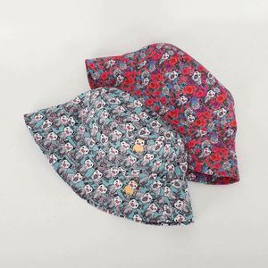 Casquette de pêcheur réversible personnalisée en coton 100% de haute qualité pour adultes, avec motif animalier imprimé et logo, idéale pour les voyages et la protection solaire ajustable. - Product Image 3