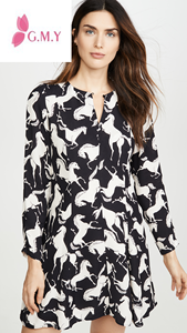 GIMILY OEM mujeres primavera Casual caballo patrón negro crepé escote redondo Flare Hem manga larga Mini vestido - Product Image 2