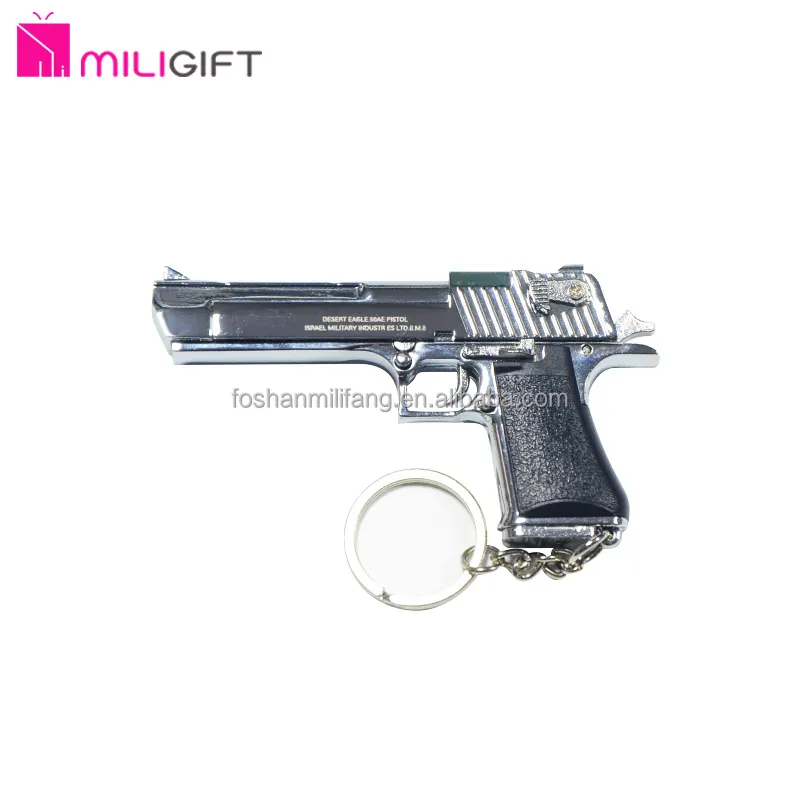 Фабрика продает различные персонализированные мини-игрушки с пистолетом и может персонализировать игровые реквизиты для имитации цепочки для ключей с пистолетом