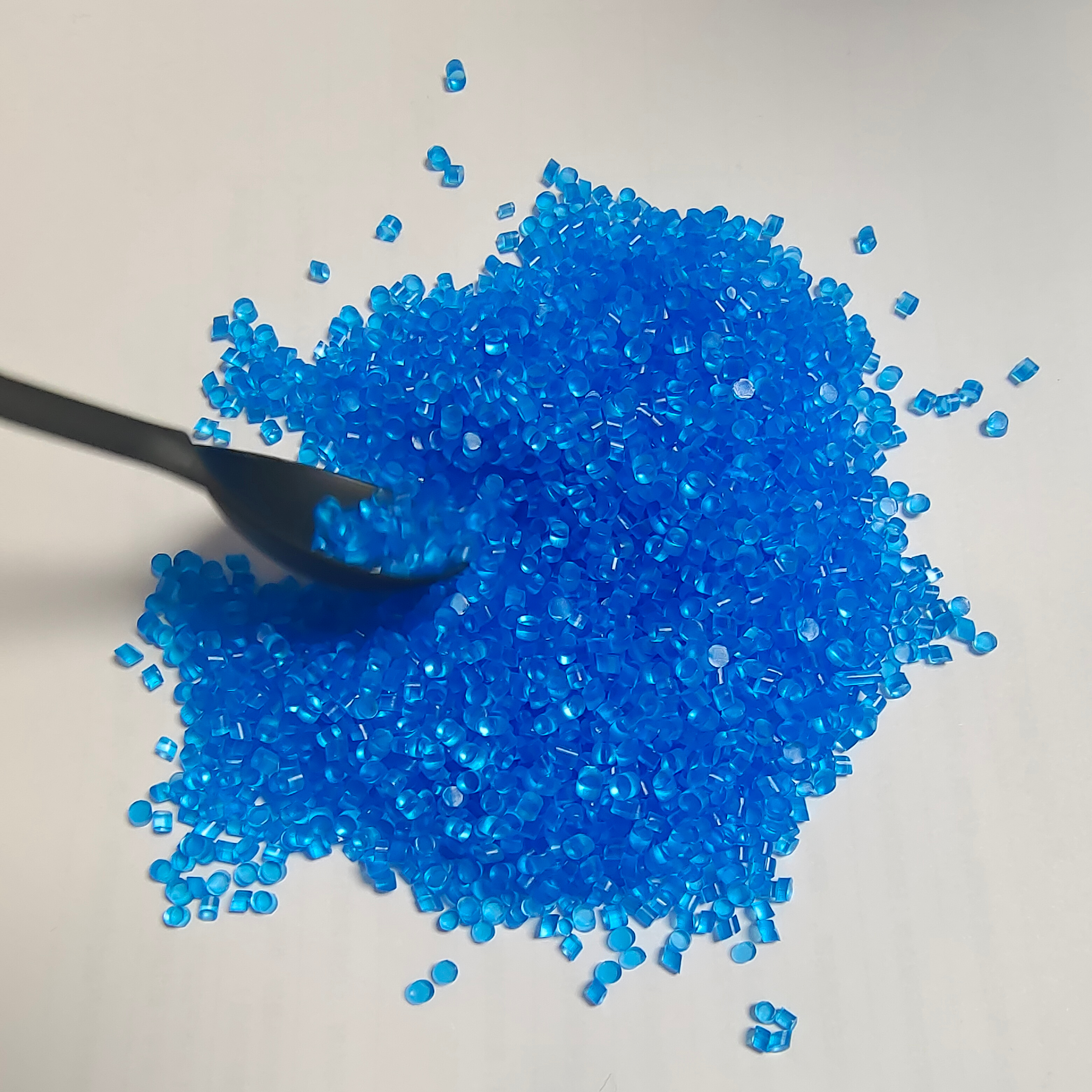 Заводская цена, ПВХ пластиковый материал, полимерные гранулы, ПВХ Sg5 K67 K68 K69 Sg3 Sg8 для игрушечных материалов