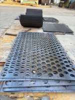 Maille perforée en acier au manganèse de haute qualité, plaque perforée sur mesure pour l'industrie minière, utilisation de criblage