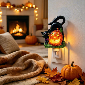 Projecteur LED Nuit Lumineuse Chat Noir Citrouille Halloween Effet Spooky Décoration Éclairage Maison Lampe Animal Mignonne à Brancher Vente en Gros Cadeau Doux - Product Image 2