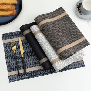 Napperon de table personnalisé de style japonais avec motif en fil doré, en PVC écologique, imperméable, résistant à l'huile et à la chaleur, pour hôtel - Product Image 4