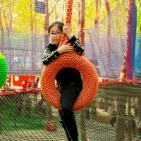 Balancelle en filet tissée à la main Ropecube, en forme de pneu, gonflable en plastique, pour entraînement sensoriel, utilisation intérieure/extérieure, pour parcs de trampolines, écoles et aires de jeux