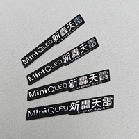 Plaques de nom en aluminium plaqué argent avec logo en relief moderne personnalisé, impression UV, autocollants métalliques pour porte de congélateur