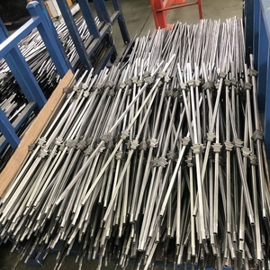 Lan can cầu thang sắt nghệ thuật trang trí trong nhà LD Metal hình vuông, hai khớp nối - Product Image 3