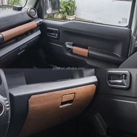 Accessoires de voiture Décoration intérieure Couverture intérieure en cuir grain de bois pour Suzuki Jimny 5 portes
