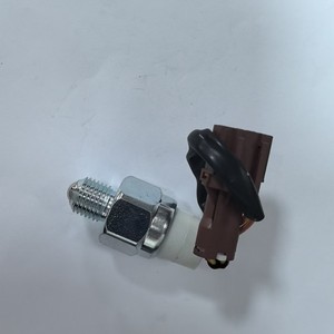 Interruptor de luz de reversa 8-98180973-0 para vehículos Isuzu, pieza de repuesto nueva - Product Image 5