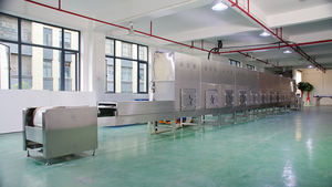 يرقات المورينغا ليف مجفف الجافة مزيج آلات آلة تعبئة عصير برتقال بنظام plc آلة - Product Image 6