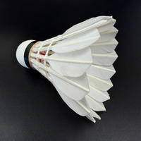 Volant de badminton en plumes de canard OEM/ODM d'usine, vitesse 74-79, balle d'entraînement durable en liège souple, économique en gros pour club et match