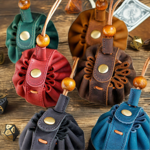 Bolsa Redonda de Lujo Retro de Cuero Genuino Grabado para Dados DND, para Juegos de Rol y de Mesa, con Cordón y Monedero, con Estilo - Product Image 2