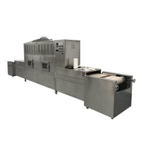 Machine de séchage et de stérilisation au micro-ondes pour barquettes à œufs