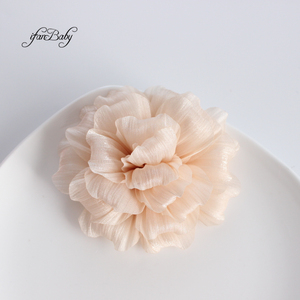 Aplique de Flor 3D Artesanal em Organza Enrugada e <span class=keywords><strong>Chiffon</strong></span> Franzido para DIY, Enfeite para Presilha de Cabelo, Tiara e Vestido - Product Image 3