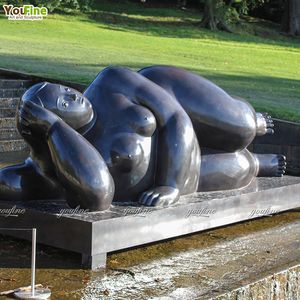 Sculpture de femme obèse assise en bronze abstrait moderne de taille personnalisée pour jardin extérieur - Product Image 4