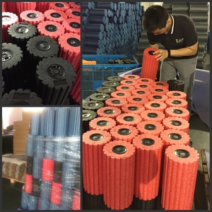 GRASSFIT private labebling <span class=keywords><strong>massaggio</strong></span> dei tessuti profondi <span class=keywords><strong>rullo</strong></span> <span class=keywords><strong>muscolare</strong></span> elettrico <span class=keywords><strong>rullo</strong></span> in schiuma EVA vibrante nero <span class=keywords><strong>per</strong></span> fitness home gym - Product Image 6